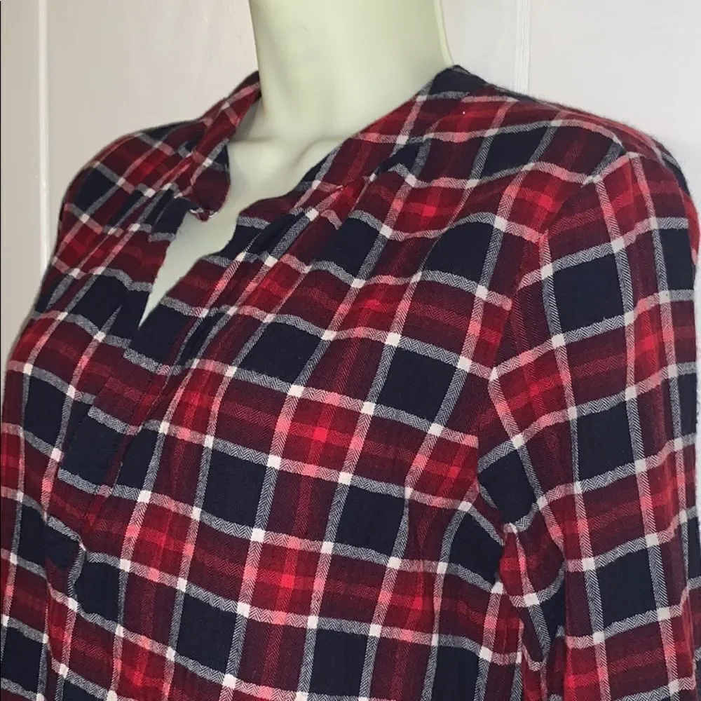 Velvet‎ black & red plaid flannel blouse
